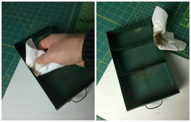 Cleaning jewelry box interior