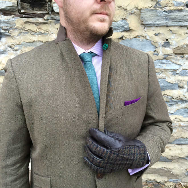 Holland And Sherry Suit Wind Tab