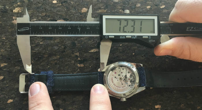 Measure Buckle End Of Strap