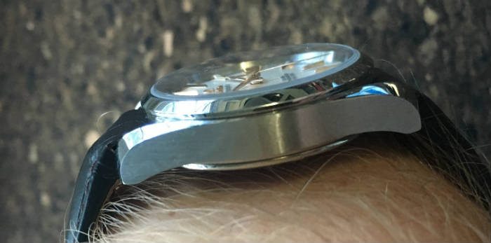 Case Thickness Of Omega Aqua Terra 8500