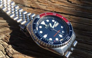 Blue and Red SKX Bezel Dive Watch