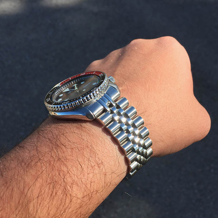 Side Wrist Profile Of Seiko SKX009