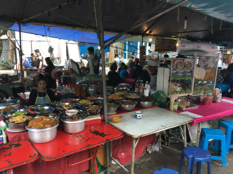 Chatuchak restaurant on markets edge