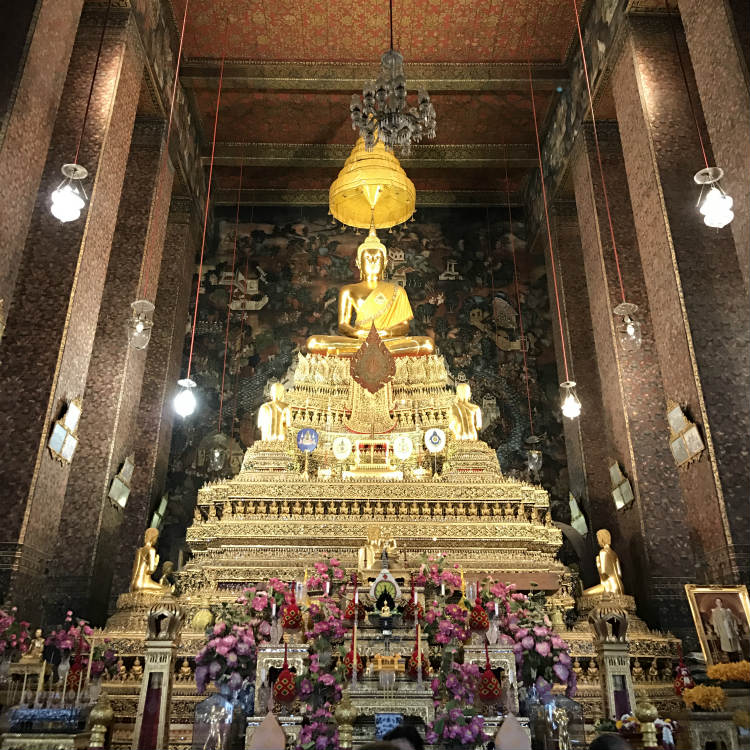 Gold Buaaha in Wat Pho Temple Bangkok