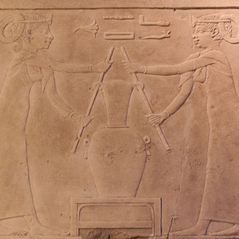 ancient egyptian perfume oil extraction