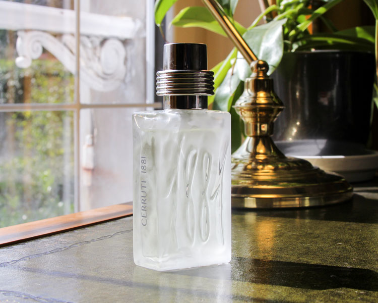 cerruti 1881 pour homme review bottle desk lamp background