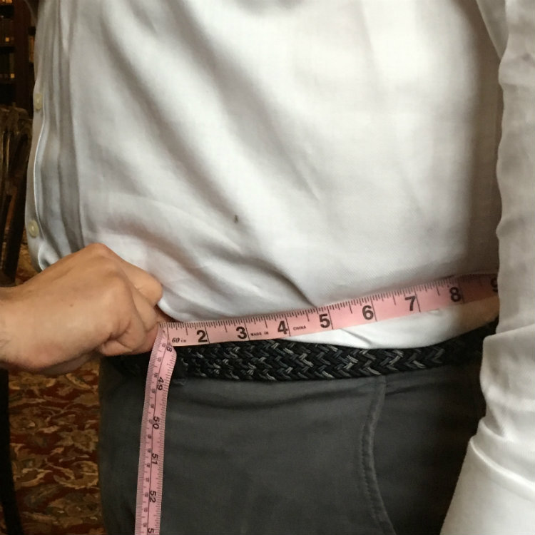 how to take a pant waist measurement