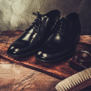 Black-Shoes-With-Care-Accessories