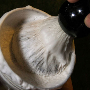 how to load a shaving brush with soap