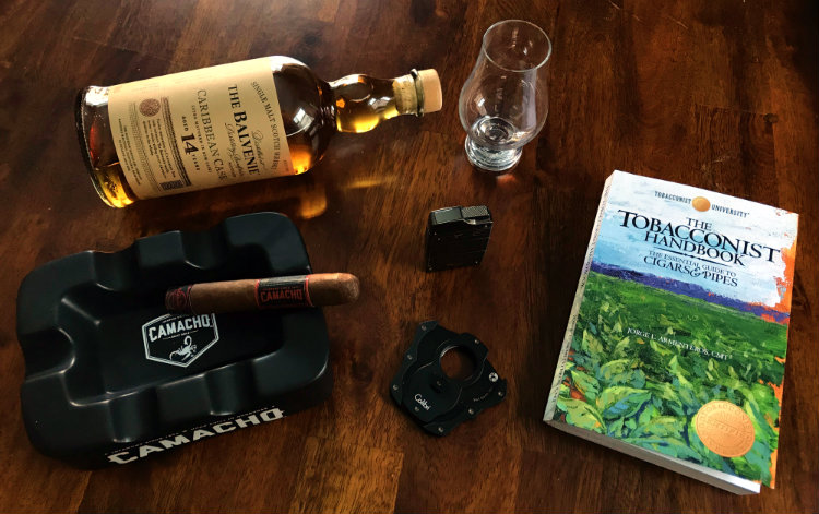 Tobacconist Handbook And Cigar Accessories
