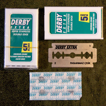 derby extra steel razor blade with envelope & dispensers derby extra steel razor blade with envelope & dispensers