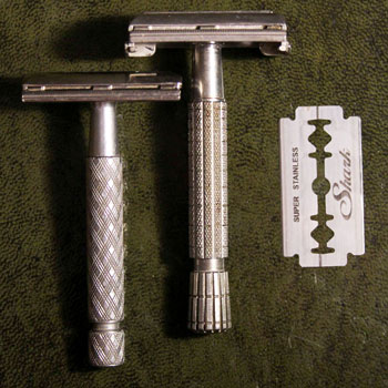 vintage-safety-razors-with-shark-razor-blade