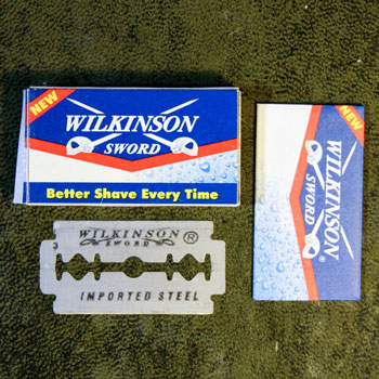 wilkinson sword razor blade with envelope & puck
