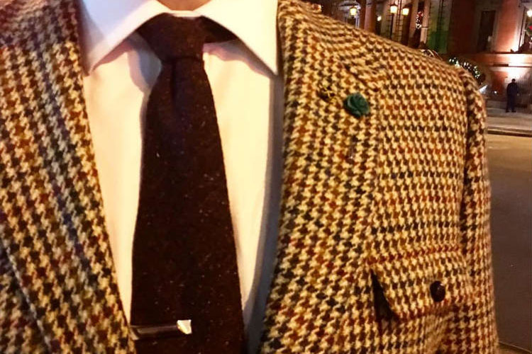 Man-In-Brown-Houndstooth-Jacket-And-Tie