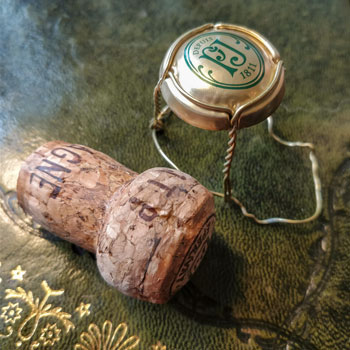 Perrier-Jouët-Grand-Brut-Cork-&-Capsule