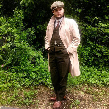 Burberry Macintosh Vintage Style Gentleman