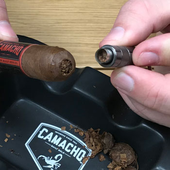 How To Use A Cigar Punch