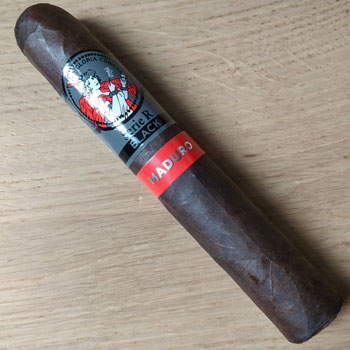 La Gloria Cubana Serie R Maduro Cigar