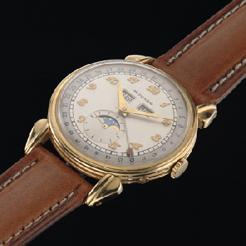 Movado Calendomatic Watch