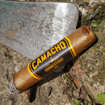 Camacho Connecticut Robusto Box Pressed First Third