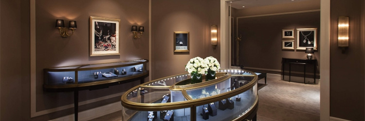 Harry Winston Salon Example 2
