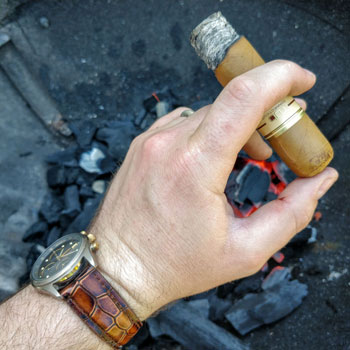 Nub Connecticut Cigar First Third Flavours