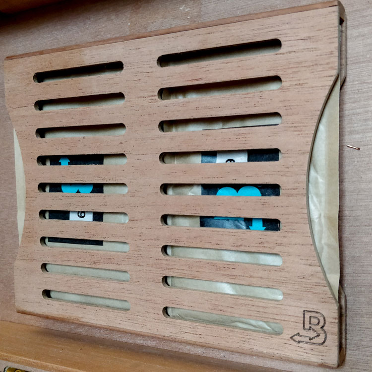 Boveda 60g Humidity Pack Cedar Holder