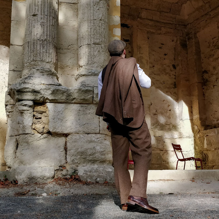 Maglieriapelle Pamukkale Brogue Shoes In Front Of Castle Ruins