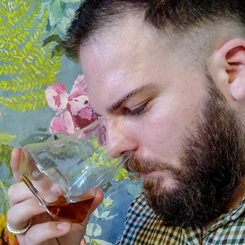 Sniffing Whisky From Peugeot Impitoyable N°5 Glass