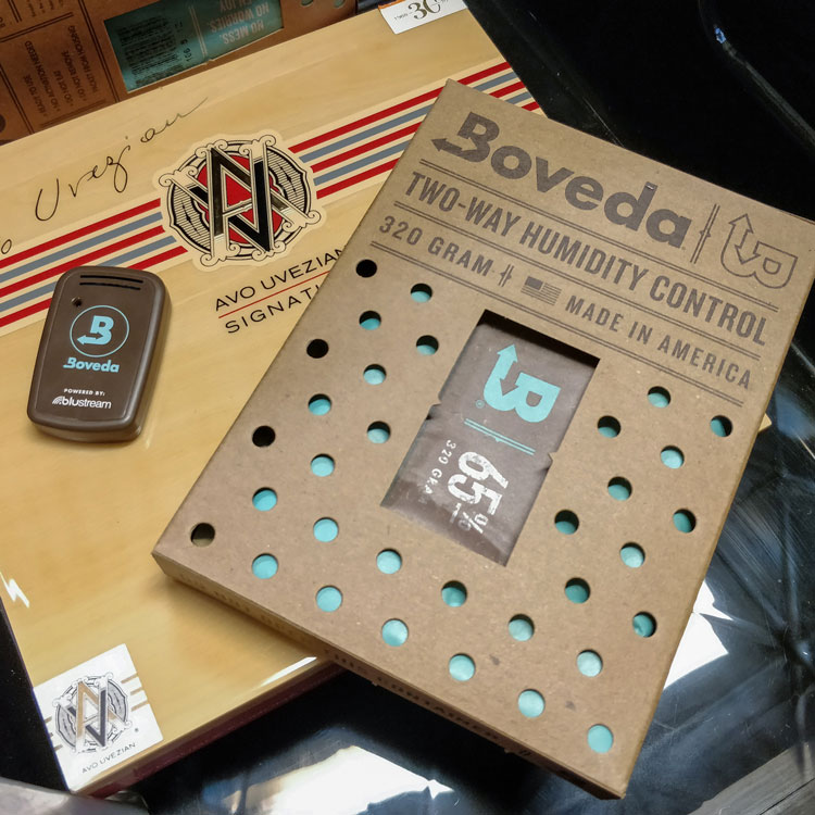 320g Boveda Pack & Butler In Coolidor