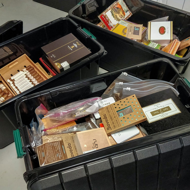 Cigar Contents In Coolidors With Boveda Packs