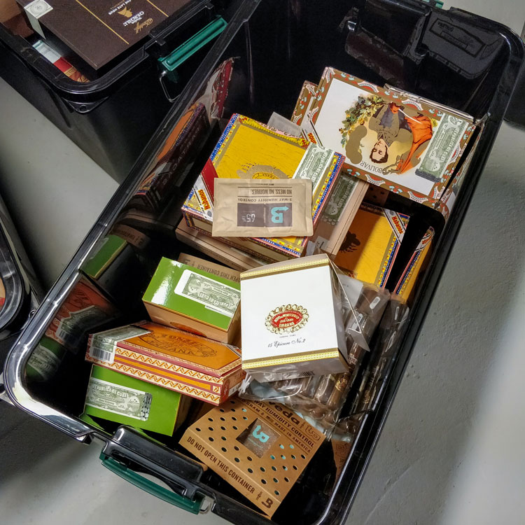 Cuban Cigars & Boveda packs In Coolidor