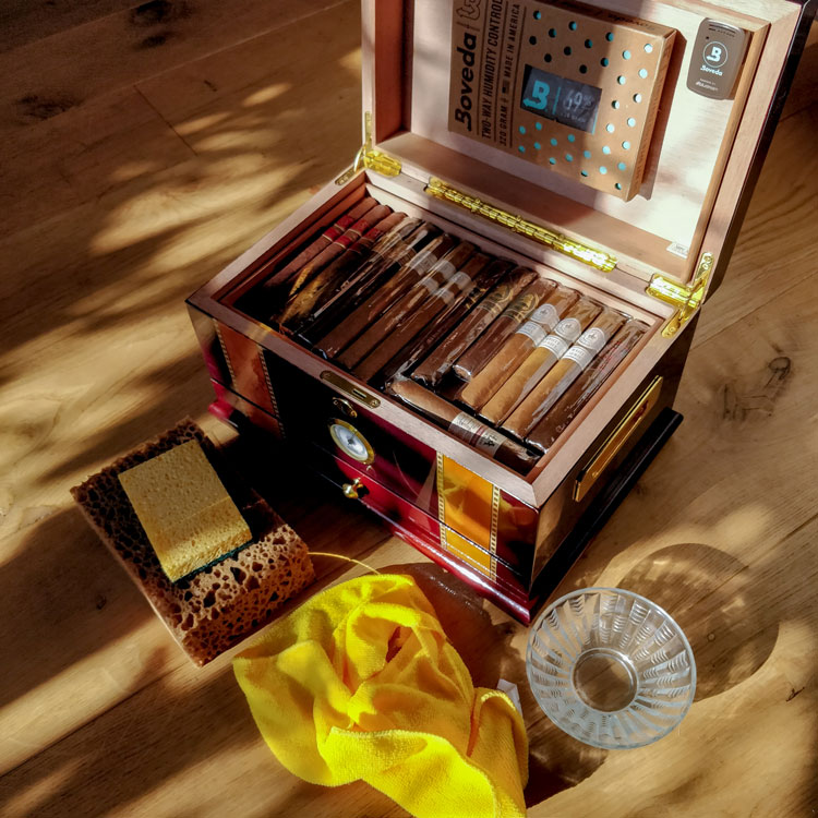 Finished & Seasoned Wooden Humidor