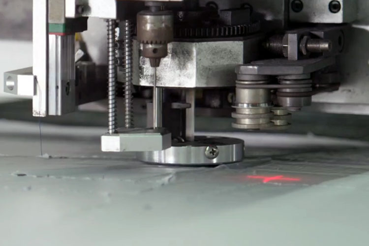 Indochino Vaccuum Laser Cutter