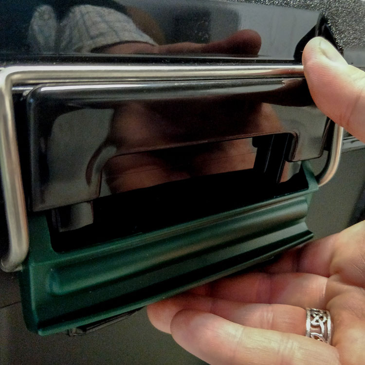 Iris USA Coolidor Locking Mechanism