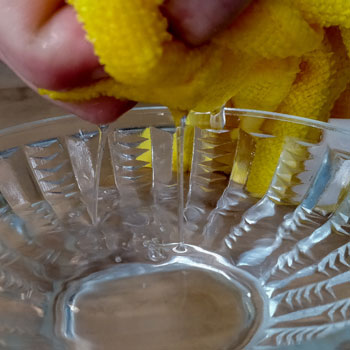 Rinsing Water From Cloth When Seasoning Humidor