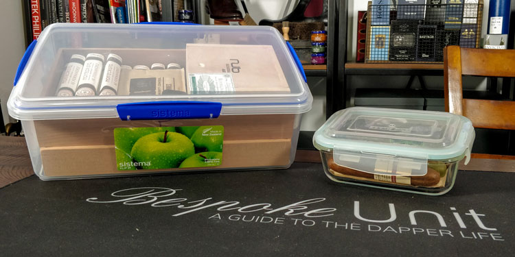 Two Different Tupperdors