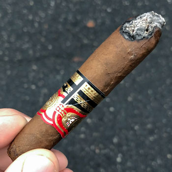 Arturo Fuente Hemingway Short Story Cigar Burning Issue