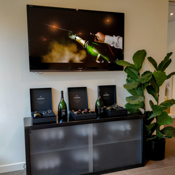 Canard Duchêne Entrance