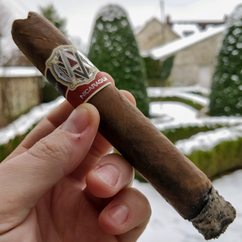 Avo Syncro Nicaragua 30th Anniversary Cigar First Third