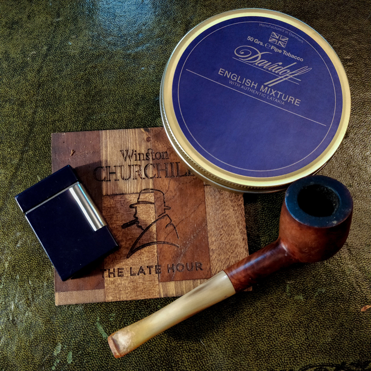 Davidoff English Mixture Pipe Tobacco & Accessories