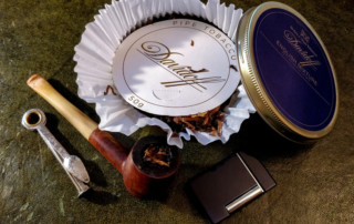 Davidoff English Mixture Pipe Tobacco With Accessories