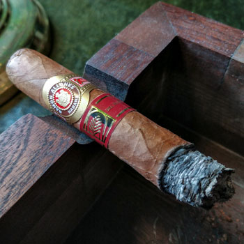 Ramon Allones Superiores Cigar Second Third