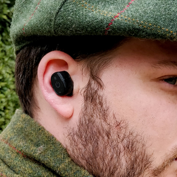 xFyro xS2 earbuds in ear profile