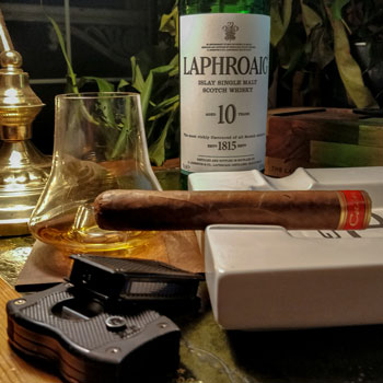 Cain & Nub F Straight Ligero Cigar & Laphroaig Whisky