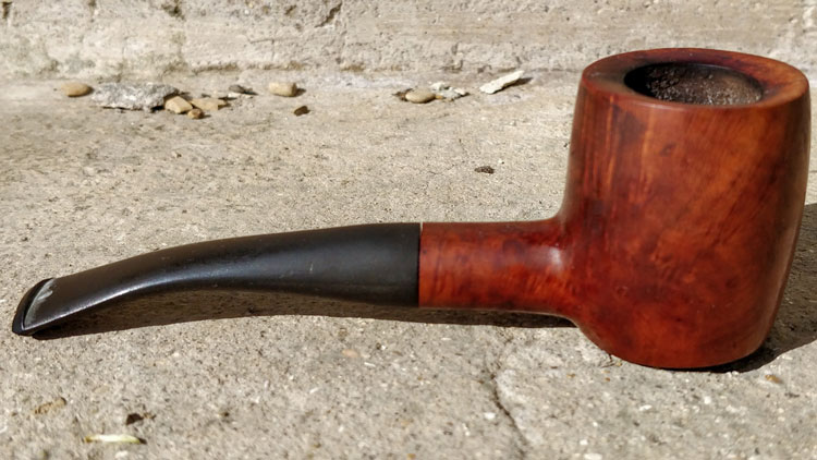 Sitter Pipe Shape Example
