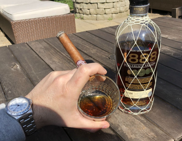 1888 Gran Reserva & Montecristo Cigar Pair