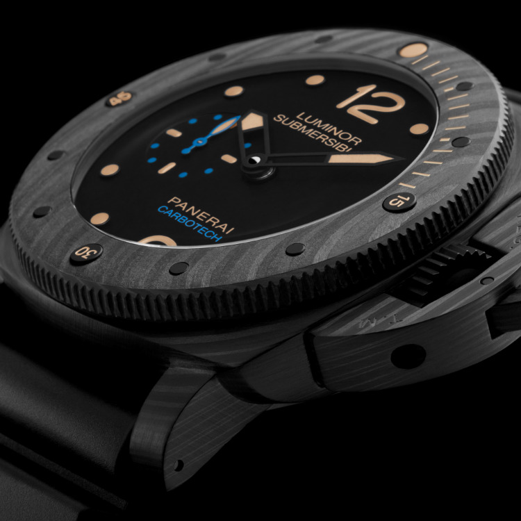 Panerai Luminor Submersible Diver Carbotech Watch