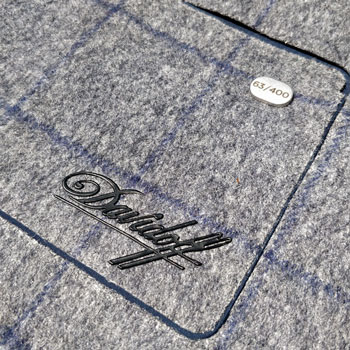 Davidoff Winston Churchill Travel Humidor Logo Close-Up