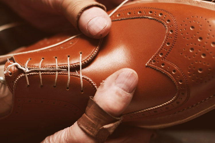 László Vass Making Luxury Shoes